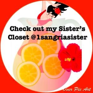 Check out @1sangriasister closet … my sister’s closet 💕😎👚👗👙👔👖👠👡👢👜👛🤩